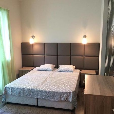 Cosy Center Apartment Varna Exterior photo