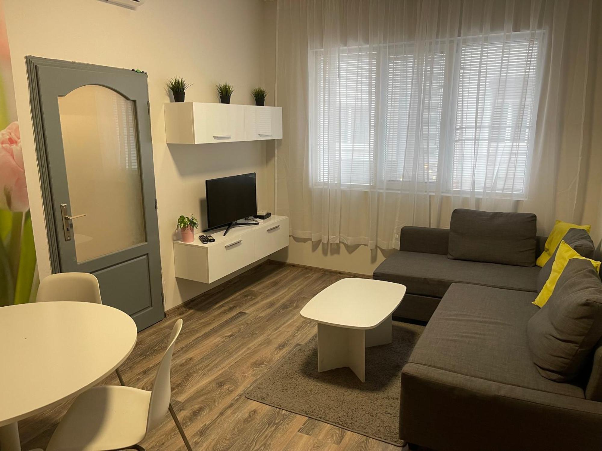 Cosy Center Apartment Varna Exterior photo